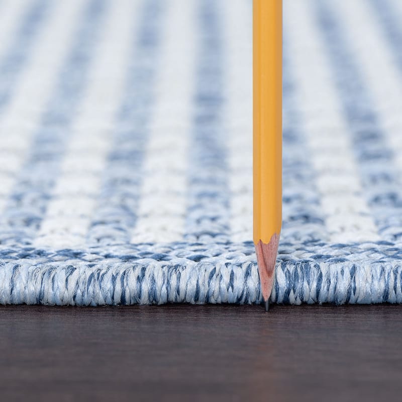 Dennis Coastal Windowpane Indoor/Outdoor Area Rug