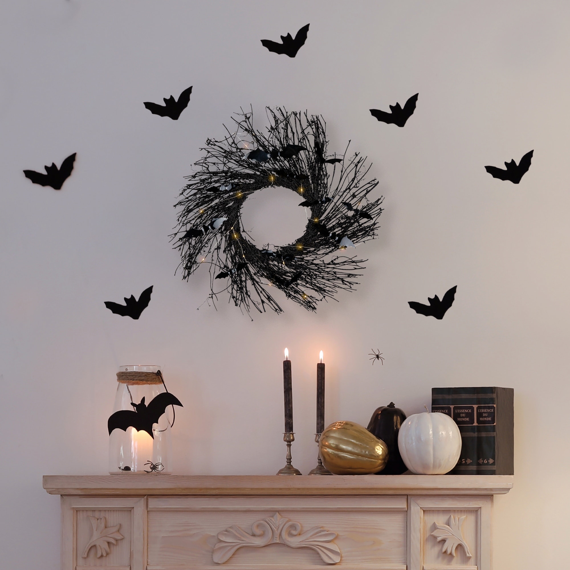 Lighted Halloween Twig Wreath Bats Warm White Led Lights 22" Black
