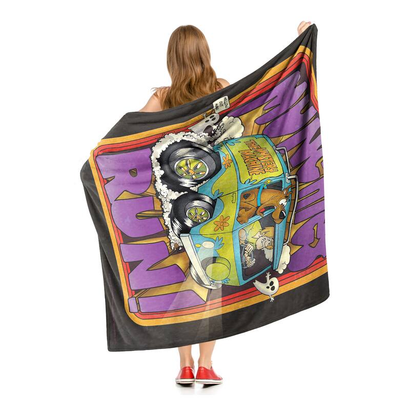 Warner Brothers Scooby Doo Munchies Run Silk Touch Throw Blanket
