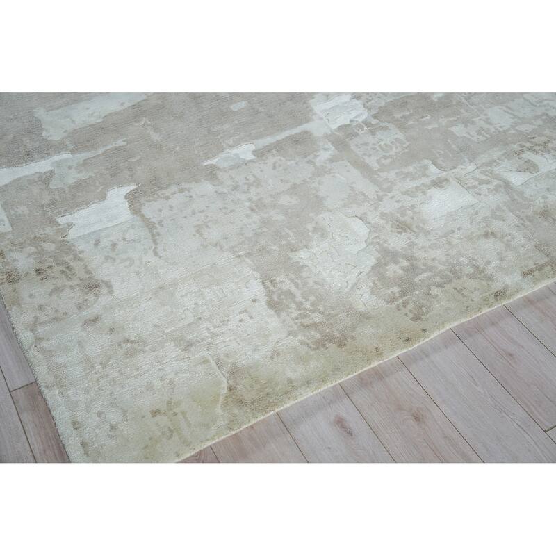 Papyrus Beige Wool/Bamboo Silk handloomed Area Rug