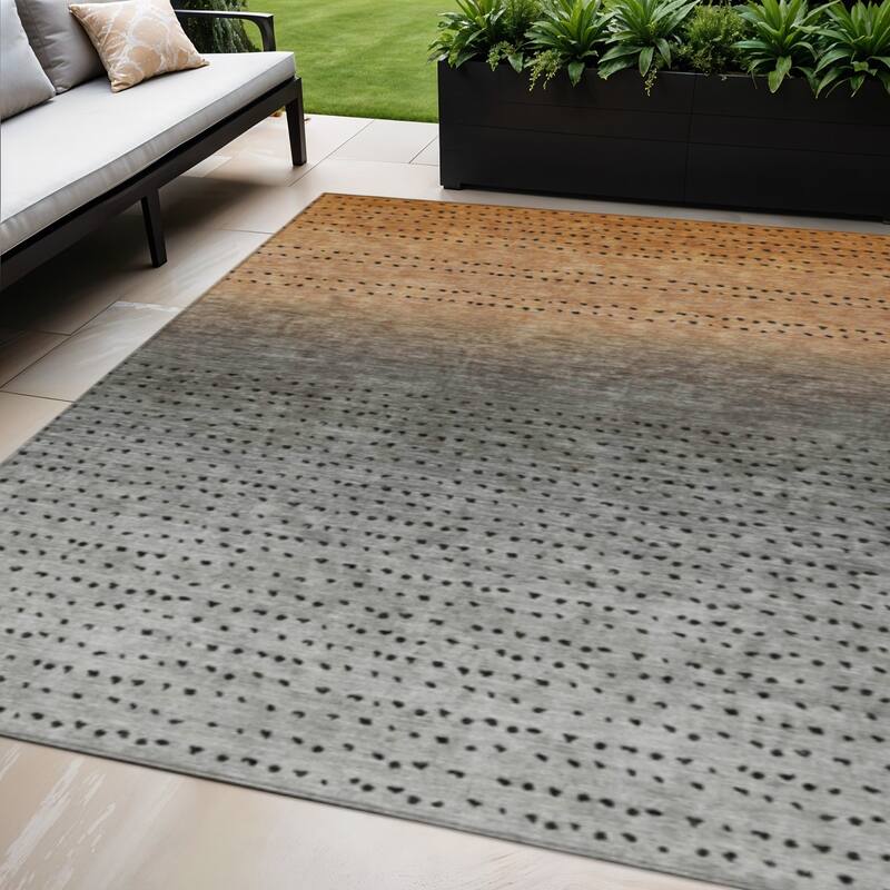 HomeRoots Abstract Transitional Rectangle Outdoor Rug - 5' X 8'