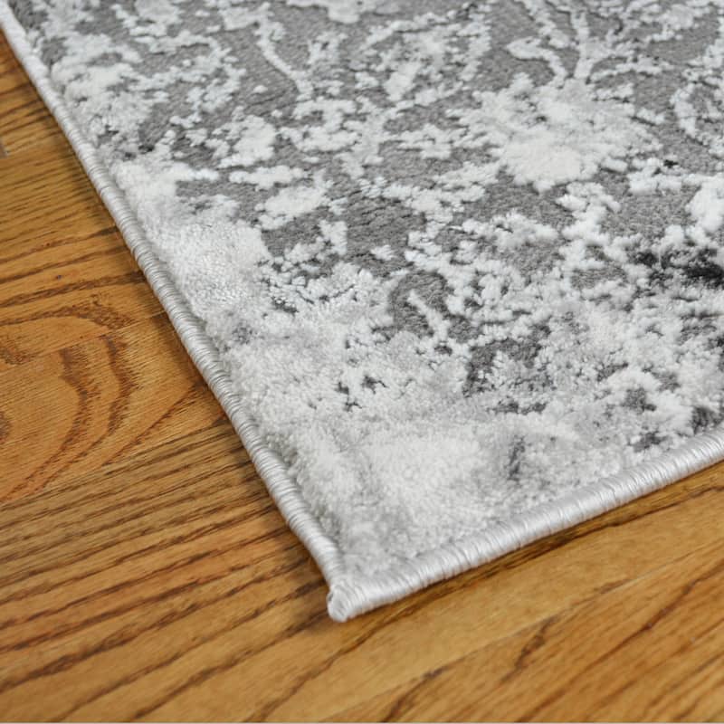 Everest Olympia Traditonal Distressed Area Rug