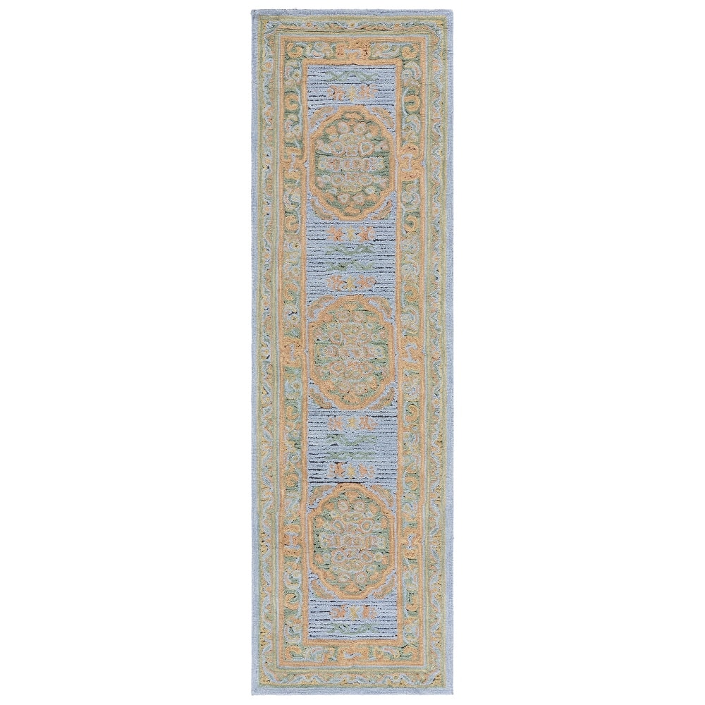 SAFAVIEH Handmade Savonnerie Radolija Traditional Wool Rug