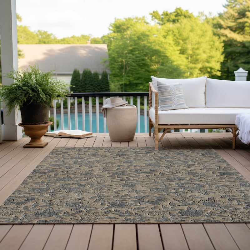 Machine Washable Indoor/ Outdoor Chantille Floral Rug