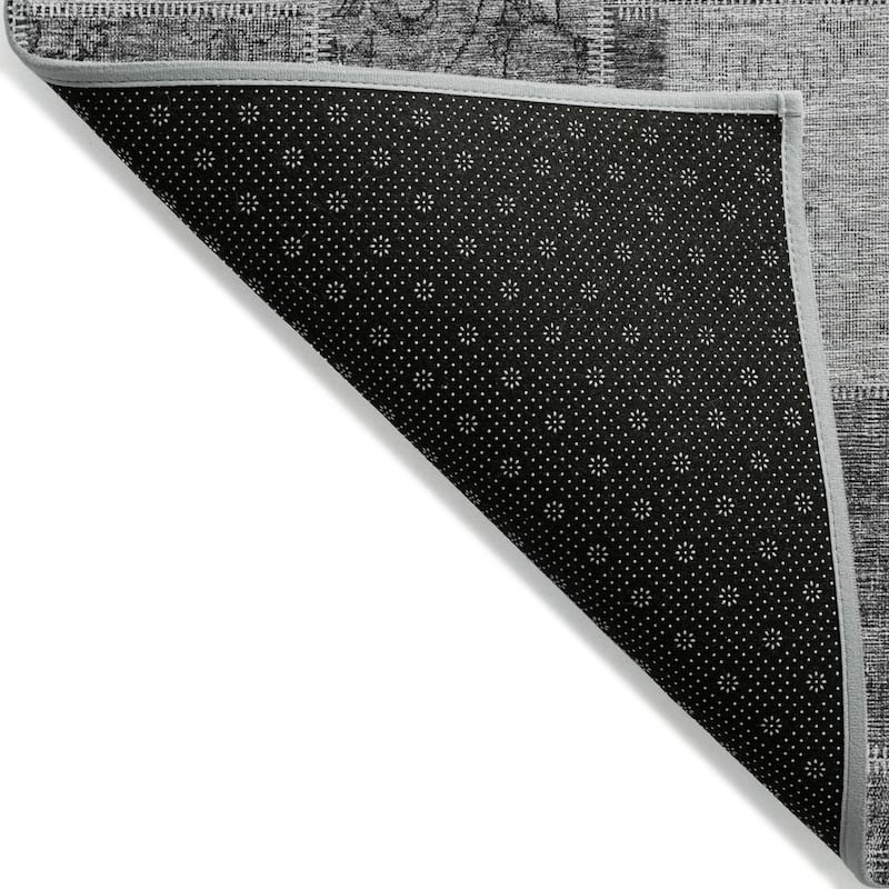 HomeRoots Patchwork Transitional Rectangle Outdoor Rug