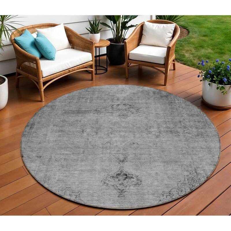HomeRoots Oriental Traditional Rectangle Outdoor Rug - 8' Round