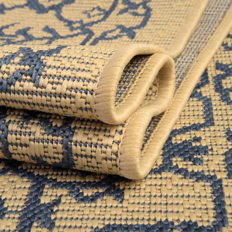 Outdoor Turgh Collection Area Rug