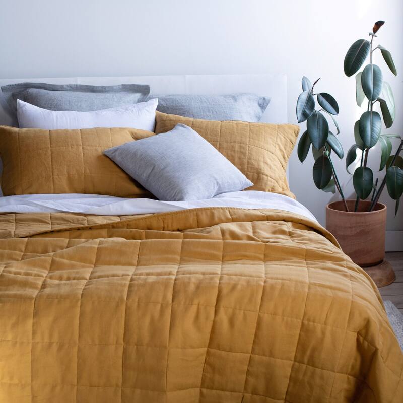French Linen Box Stitch Quilt & Sham Set by BOKSER HOME
