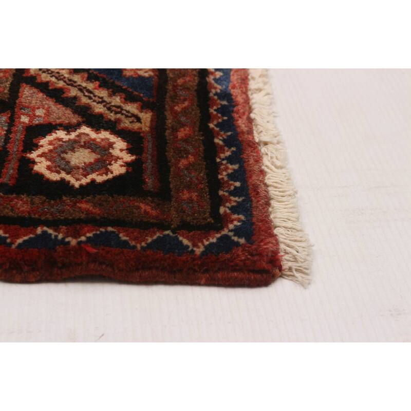 Andelz Red Rug 3'9" x 10'2" - 3'9 x 10'2