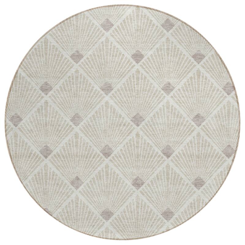 Machine Washable Indoor/ Outdoor Chantille Modern Shells Rug