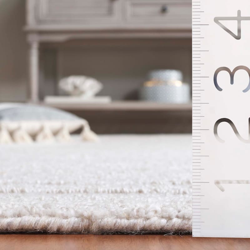 SAFAVIEH Hand-Woven Renewal Angelique Modern & Contemporary Wool Rug
