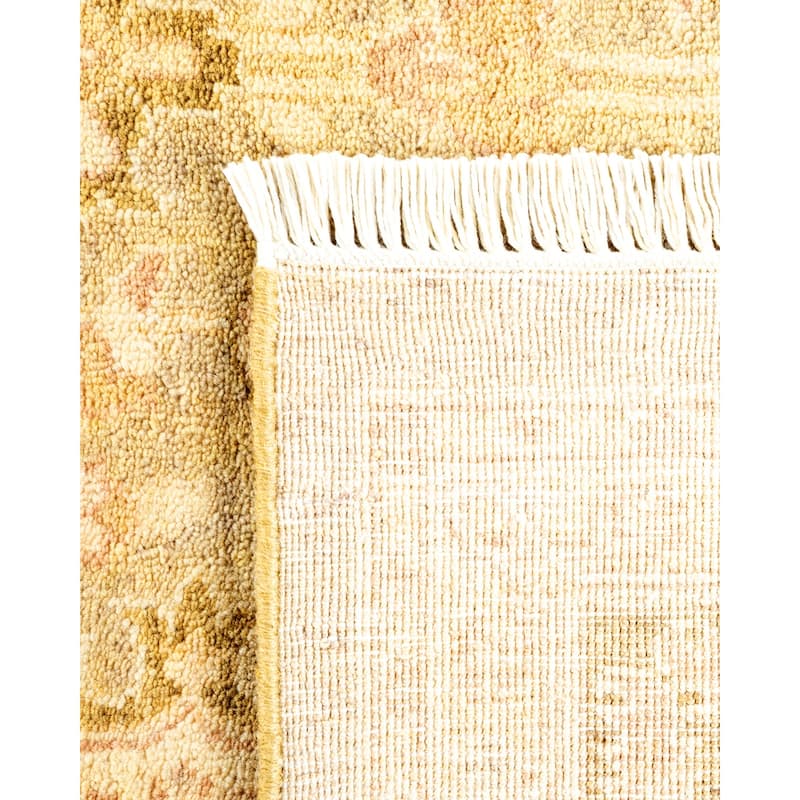 Overton Handknotted Wool Contemporary Floral Green Area Rug - 6' x 9'