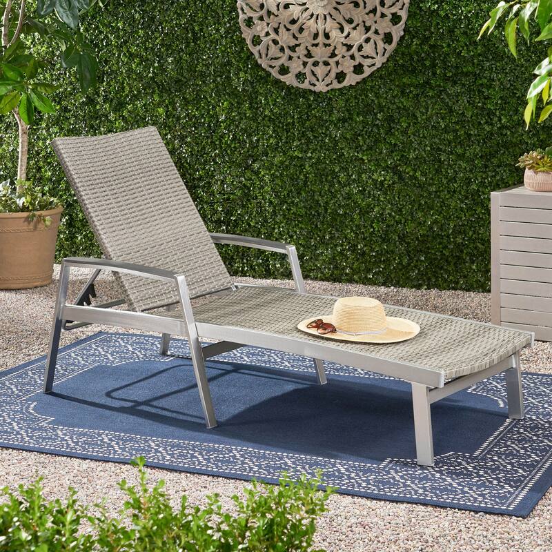 Oxton Chaise Lounge