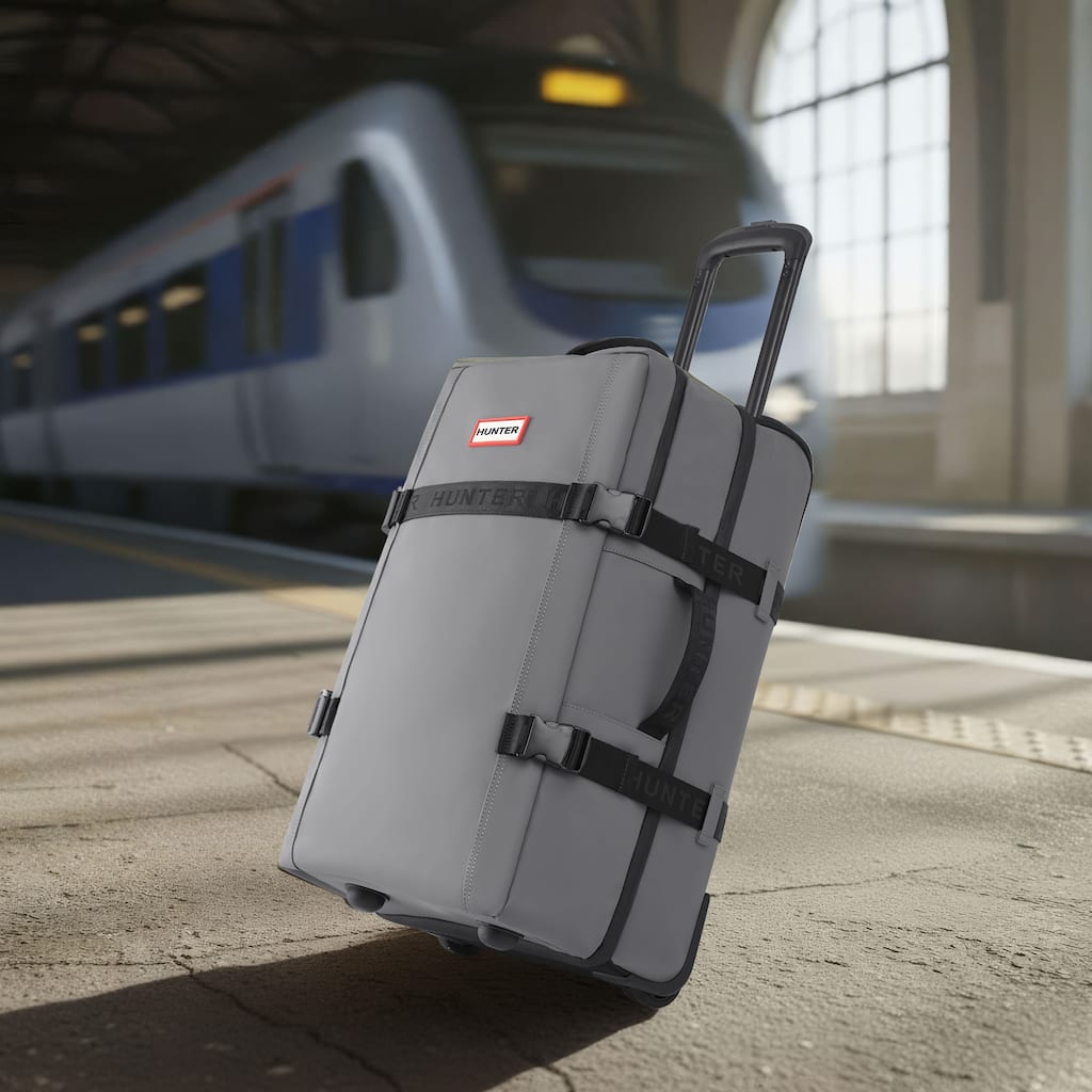 Hunter Stormhaul 25" Rolling Duffle Luggage Bag