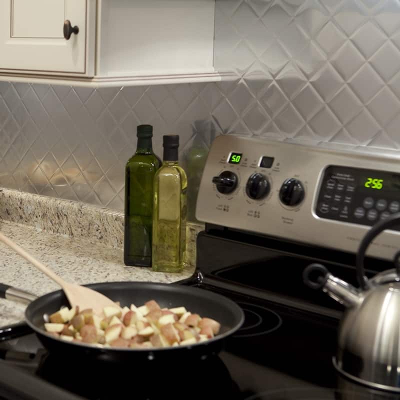 Fasade Quilted Brushed Aluminum 15-square Foot Backsplash 15 Sq Ft Kit