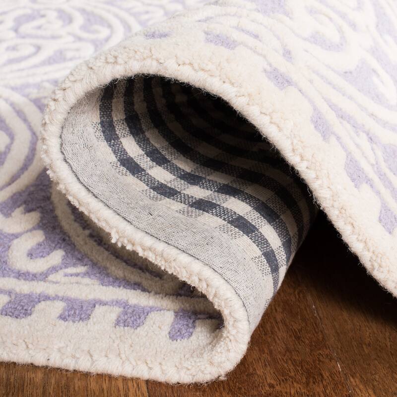 SAFAVIEH Handmade Cambridge Myrtis Moroccan Wool Rug