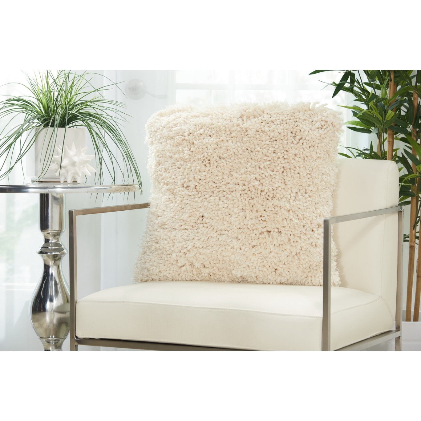 Cream fluffy pillows 2025