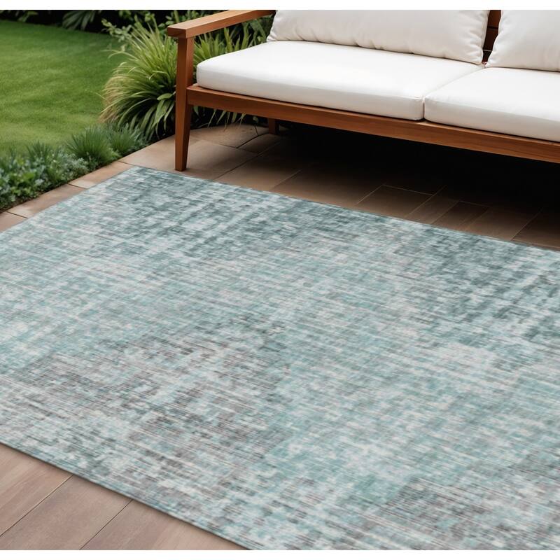 HomeRoots Geometric Transitional Rectangle Outdoor Rug - 10' X 14'