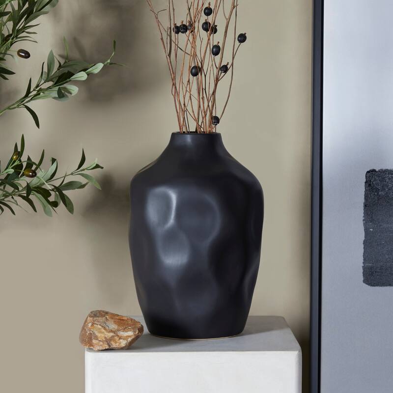 CosmoLiving by Cosmopolitan Minimalist Ceramic Faceted Vase - White or Black - Black