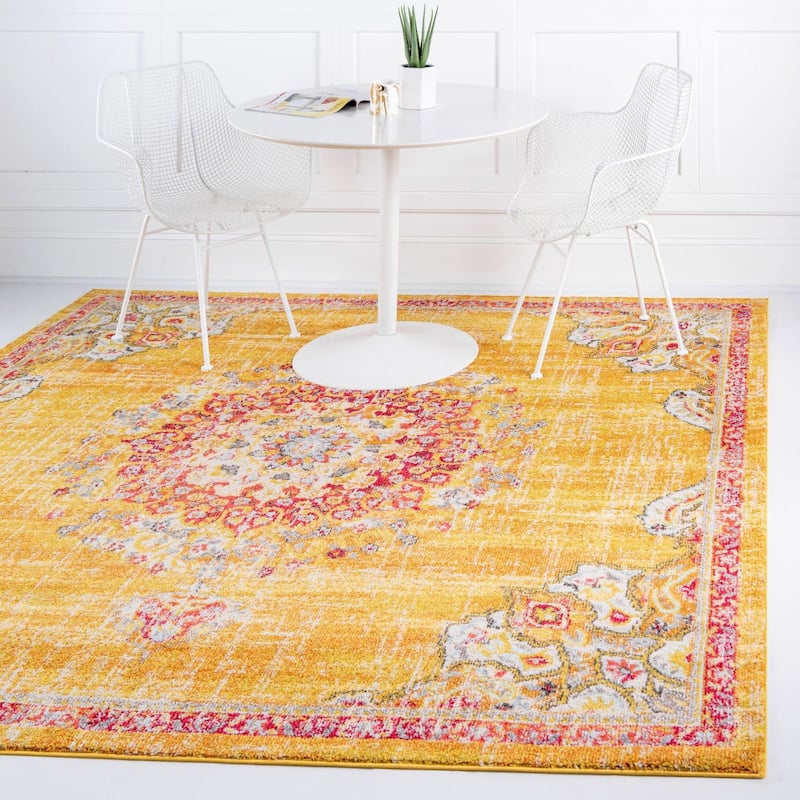 Traditional Koakburg Collection Area Rug - Gold - 7'1" Square