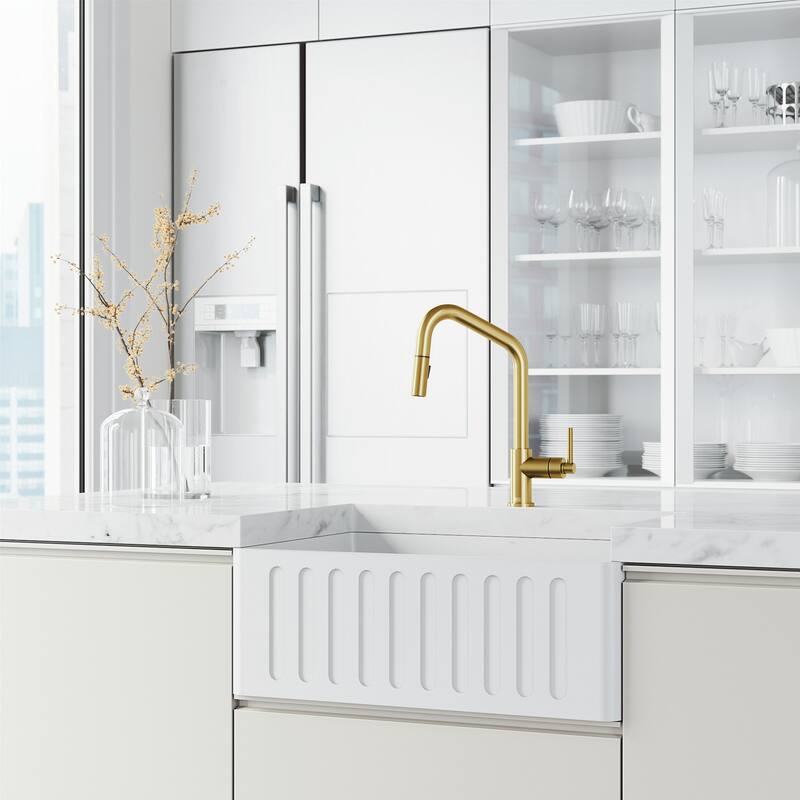 VIGO Utopia 14" H Single Handle Pull-Down Sprayer Kitchen Bar Faucet