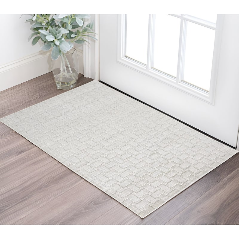 Vewag Traditional Woven Area Rug By HomeRoots - 2' x 3'