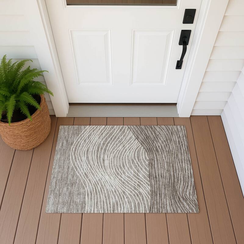 Machine Washable Indoor/ Outdoor Modern Arches Chantille Rug - Taupe - 1'8" x 2'6"