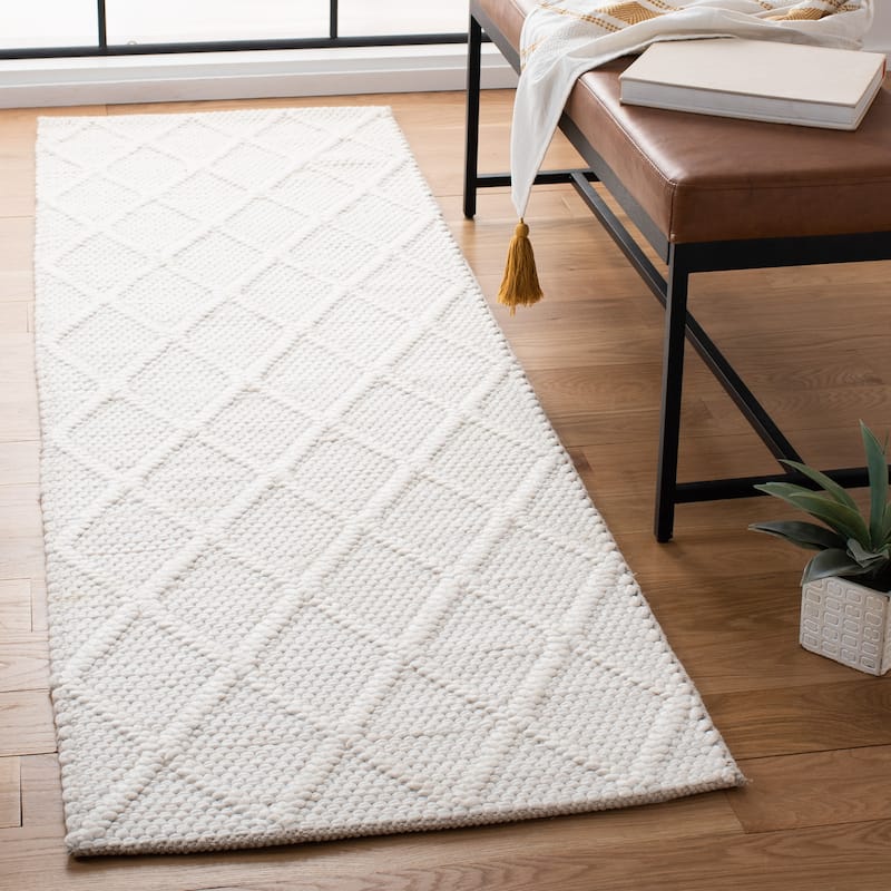SAFAVIEH Handmade Natura Qiong Wool/ Viscose Trellis Rug - 2'3" x 8' Runner - Ivory - Runner