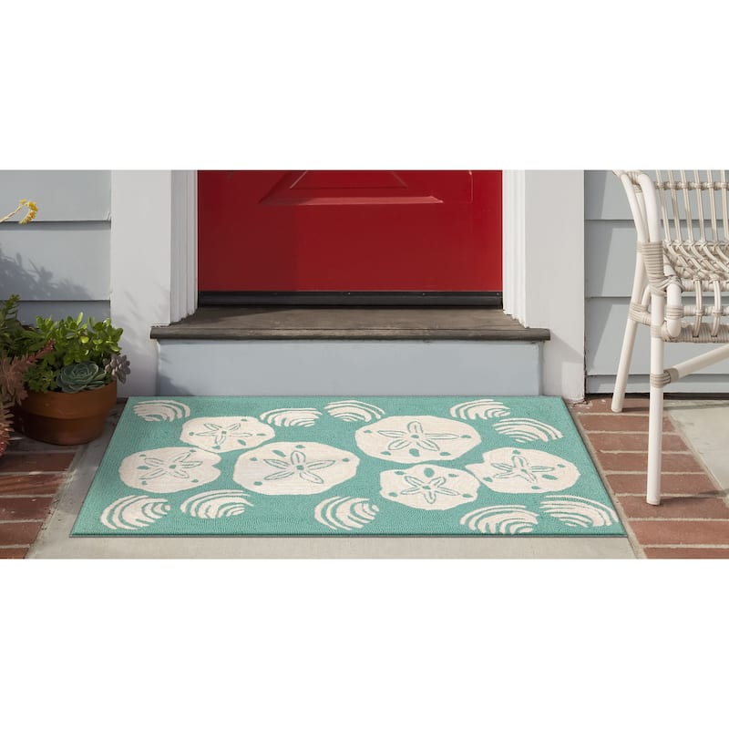 Liora Manne Frontporch Shell Toss Indoor/Outdoor Mat