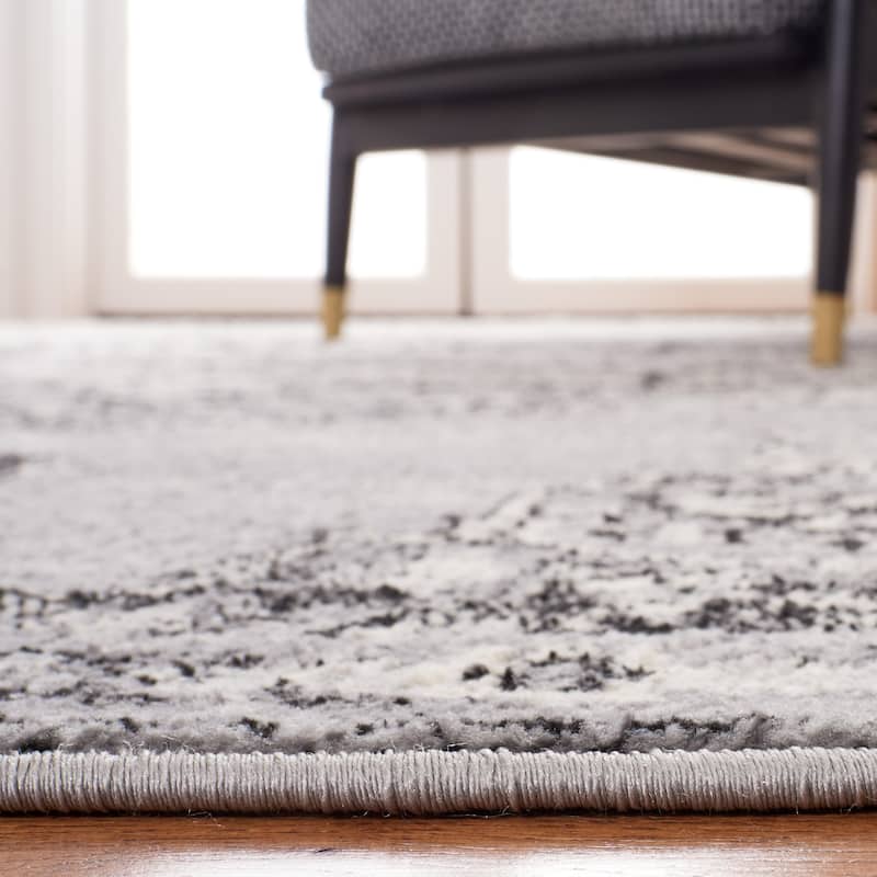 SAFAVIEH, Brentwood Annu Distressed Medallion Rug - 8' x 10'