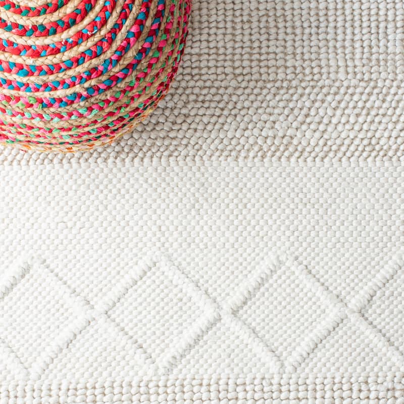 SAFAVIEH Handmade Casablanca Azeline Rug