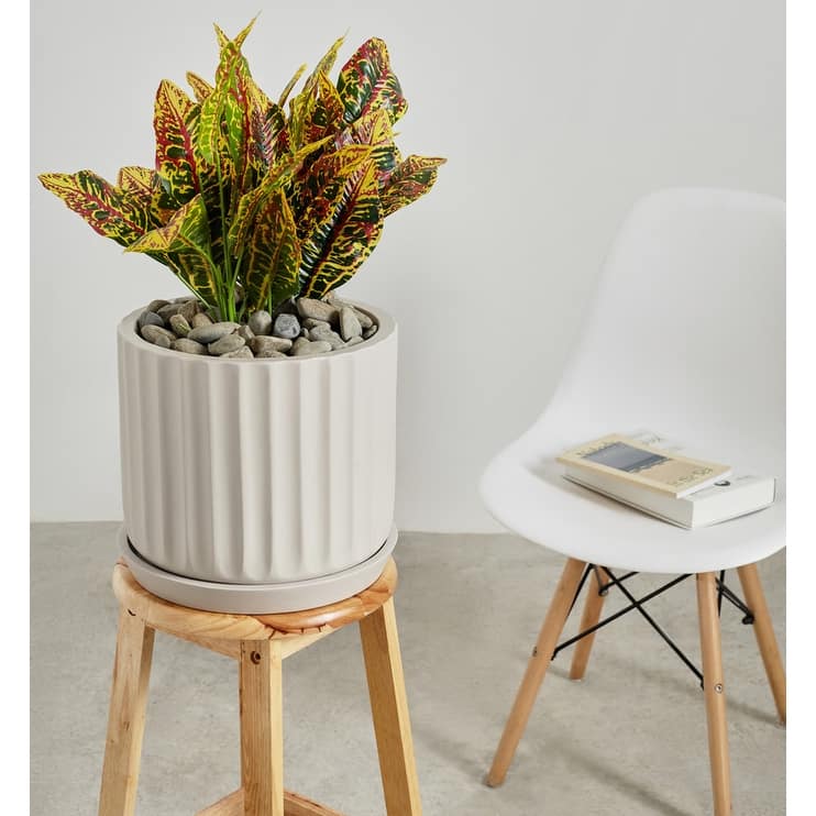 Indoor/Outdoor Large 1-piece Nordic Minimalist Fiberstone Lightweight Round Planter Pot With Grooves Saucer - 16, 13, 11 in