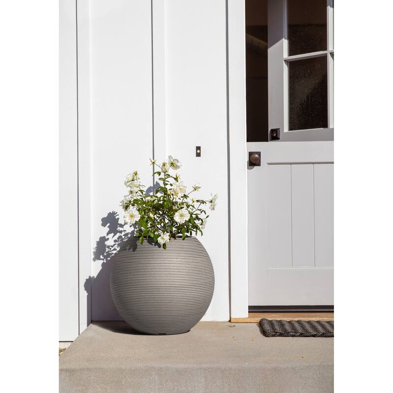 Veradek Strata Series Sphere 18'' Planter