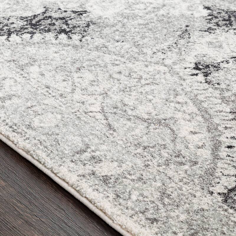 Distressed Vintage Medallion Area Rug - 6'7" x 9'