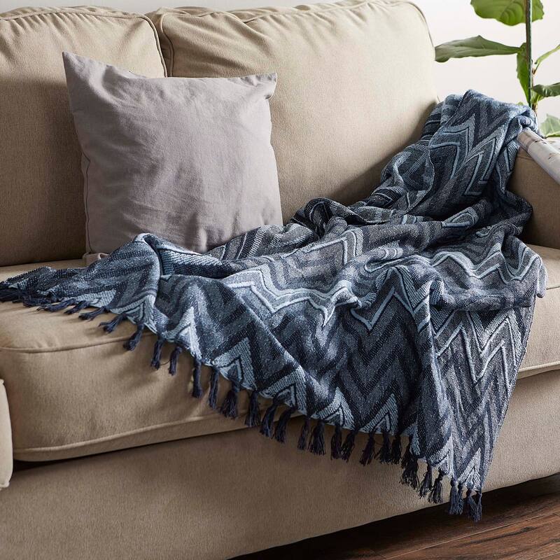 DII Zig-Zag Chevron Throw
