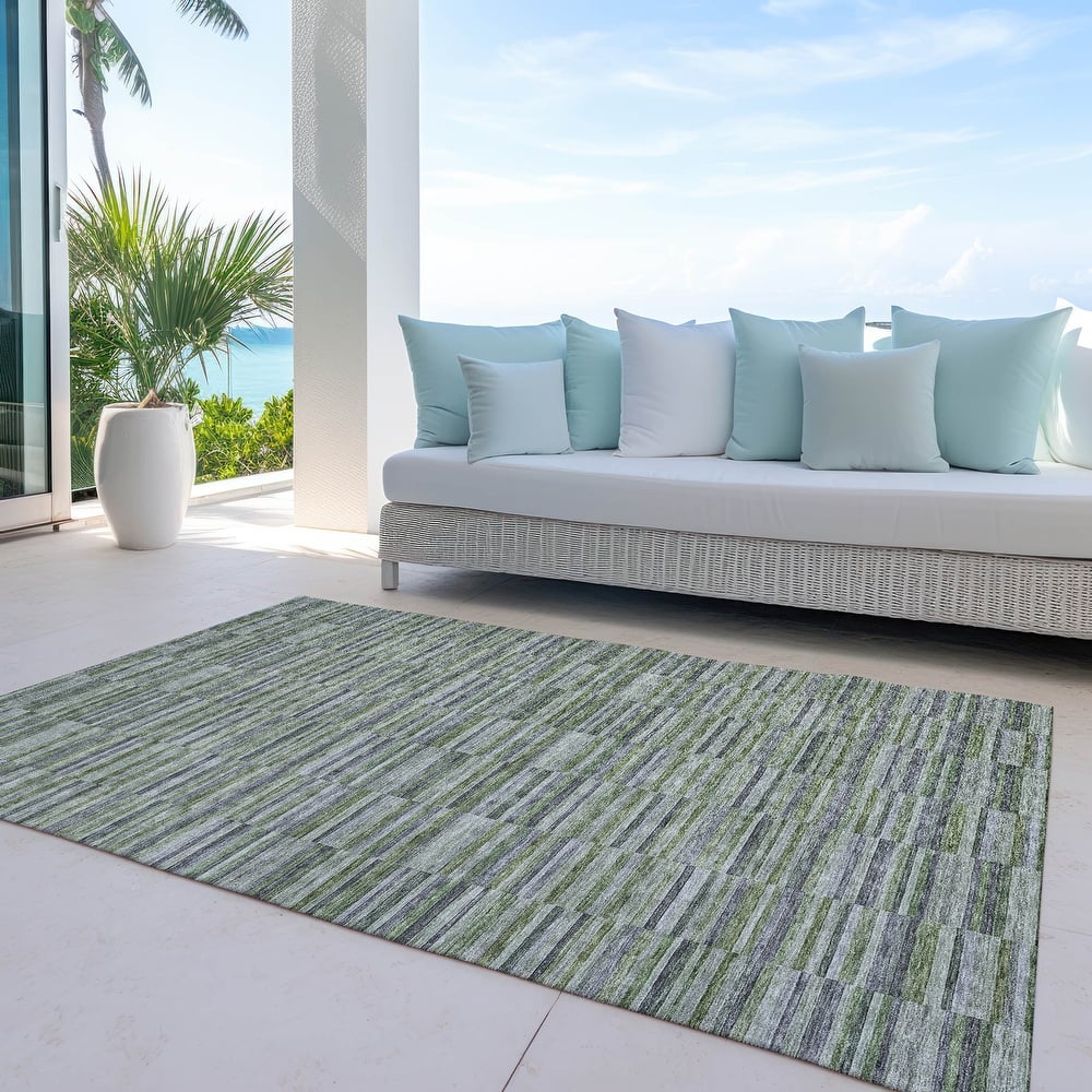 Machine Washable Indoor/ Outdoor Chantille Contemporary Geo Rug