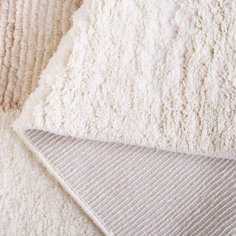 SAFAVIEH Handmade Vermont Kisha Transitional Wool Rug