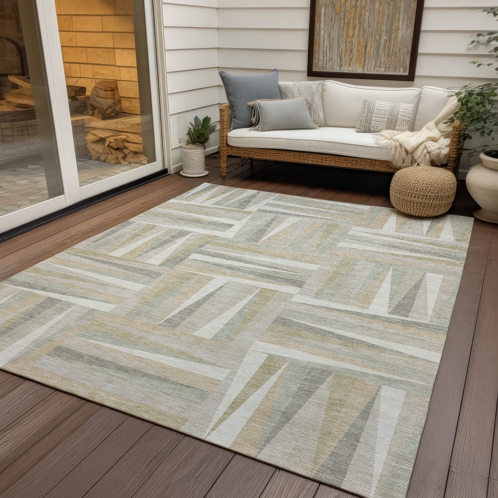 Machine Washable Indoor/ Outdoor Contemporary Mosaic Chantille Rug