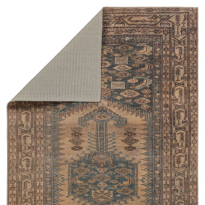 Reeves Machine Washable Medallion Area Rug