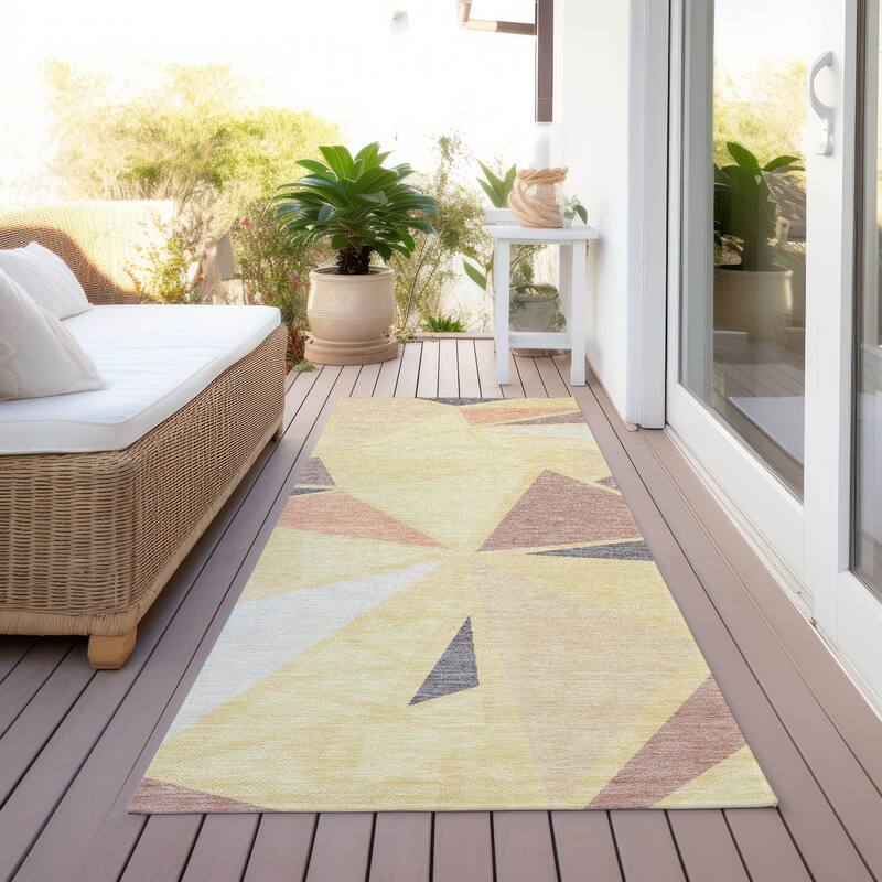 Machine Washable Indoor/ Outdoor Abstract Mosaic Chantille Rug