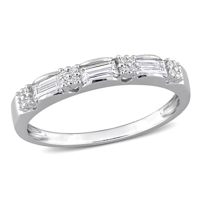 Miadora 2/5ct DEW Baguette-cut Moissanite Semi-Eternity Wedding Band Ring in Sterling Silver