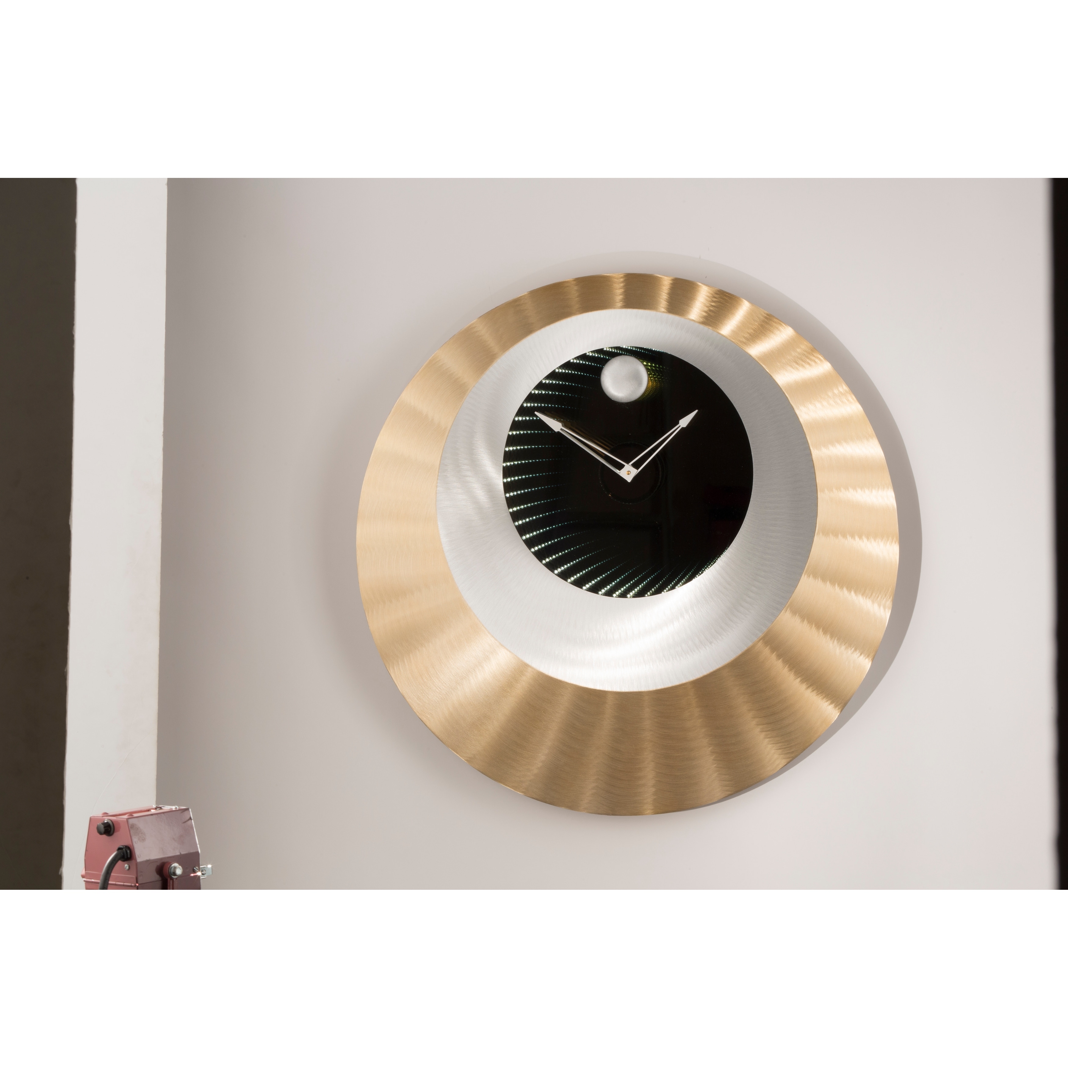 Shop Round N Round Clock Overstock 9810784