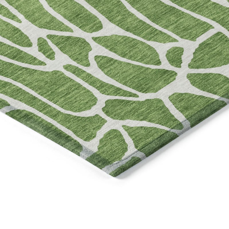 HomeRoots Geometric Transitional Rectangle Outdoor Rug