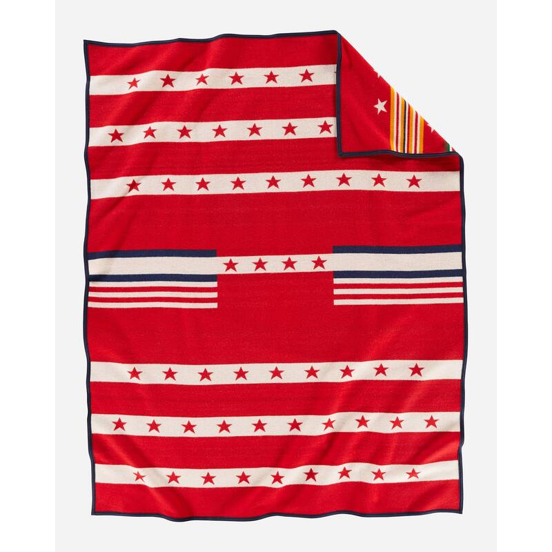 Pendleton Grateful Nation Blanket Robe