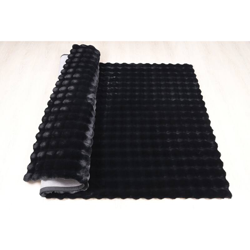 Valencia Fur Textured Solid Color Polyester Rug