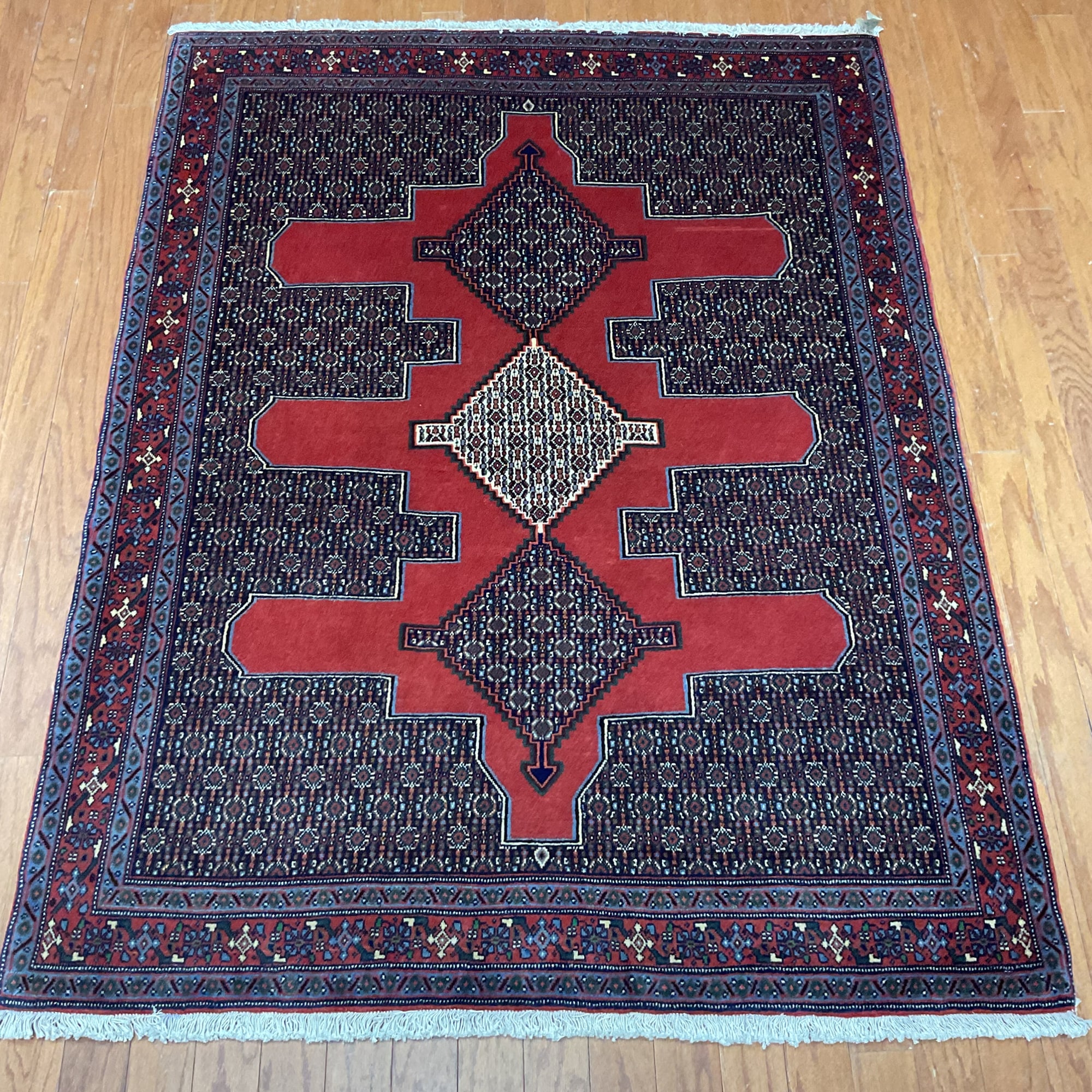 HERAT ORIENTAL Handmade Senneh Wool Rug - 4'3" x 5'7"