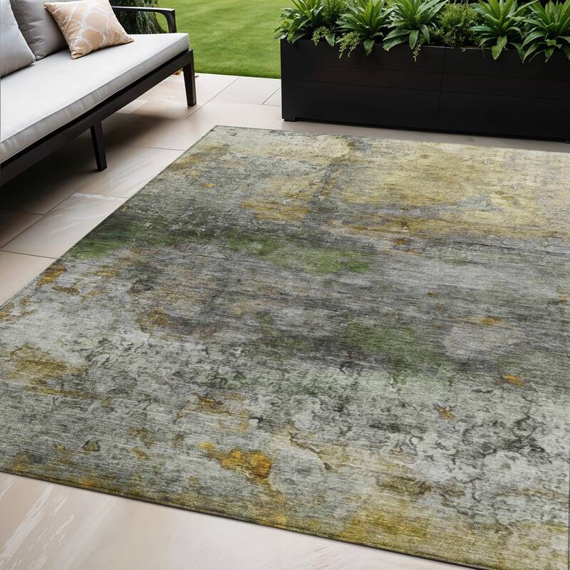 HomeRoots Abstract Transitional Rectangle Outdoor Rug - 5' X 8'