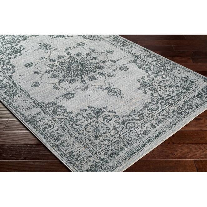 Livabliss Traditional Laila Medallion Area Rug