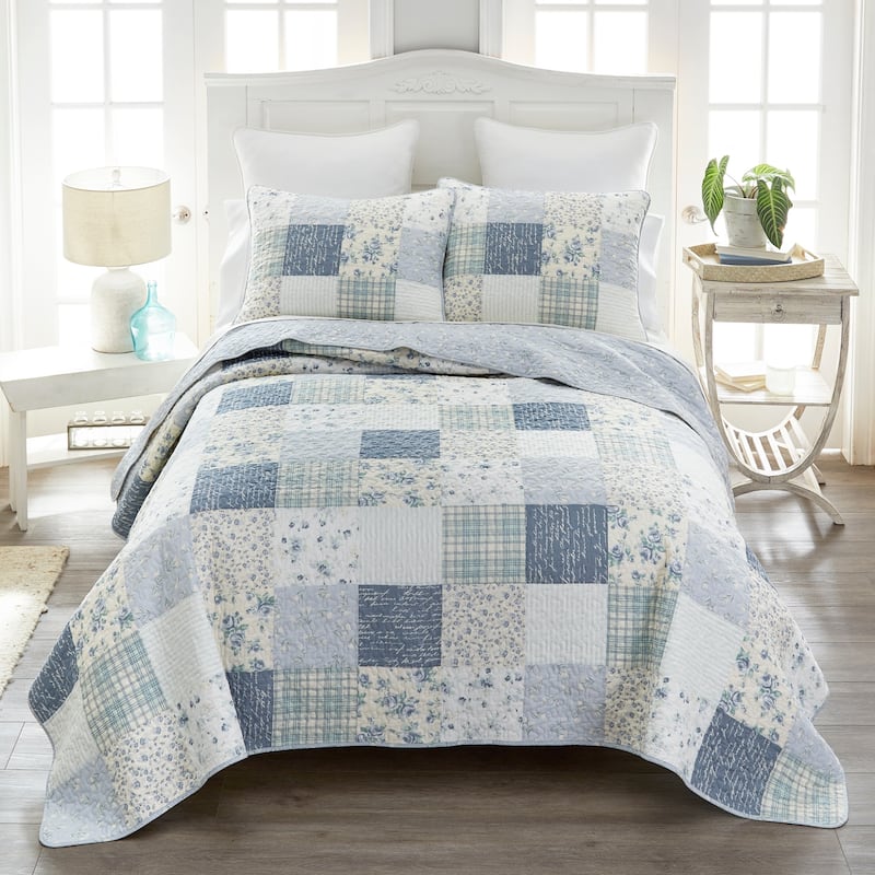 Donna Sharp Blue Pastures Cotton Quilt Collection - Twin