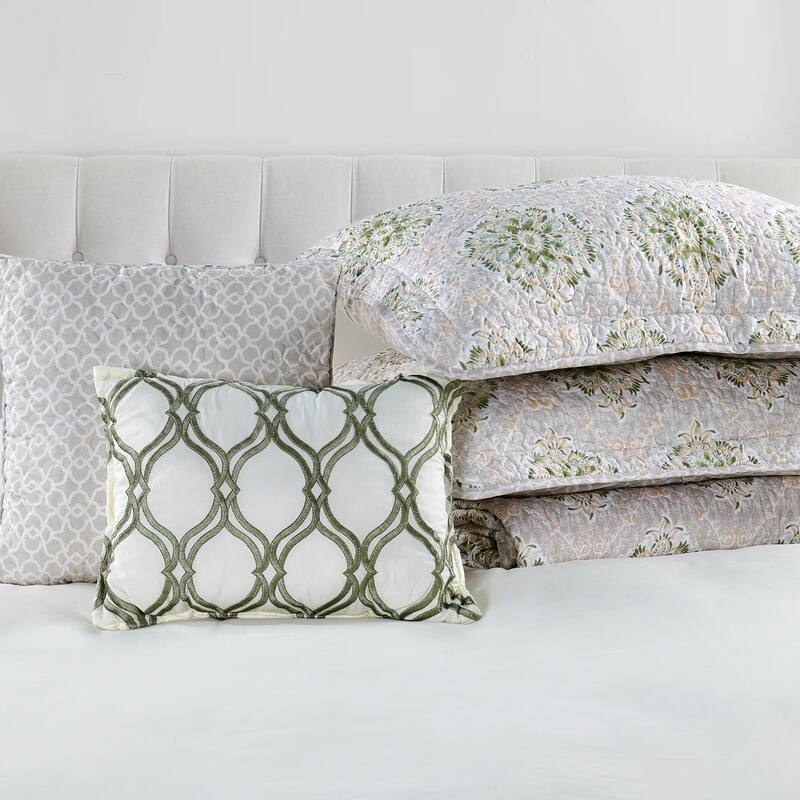 Serenta Bloom Medallion 5 Piece Reversible Quilt Bedspread Set